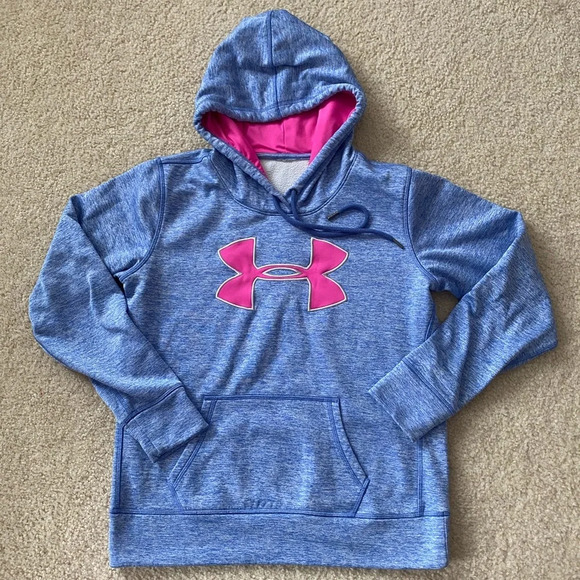 Under Armour Tops - Women’s Under Armour Sweatshirt